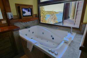 charming luxury lodge and private spa