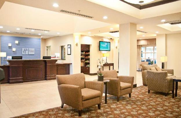 holiday inn express and suites clovis fresno area by ihg