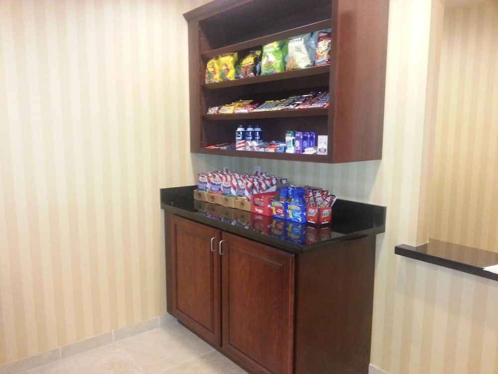 cobblestone inn and suites bloomfield