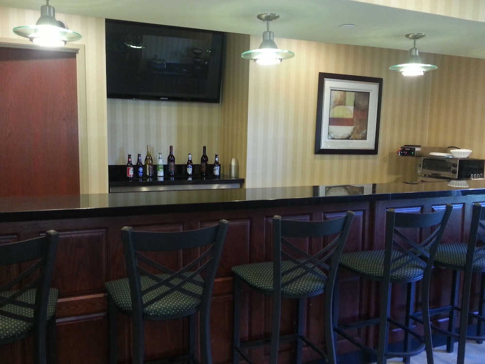 cobblestone inn and suites bloomfield