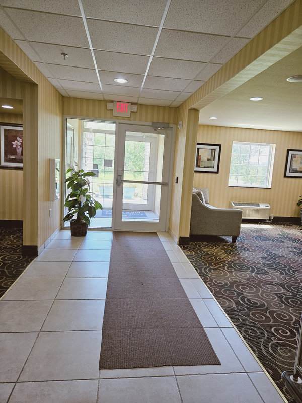 cobblestone inn and suites bloomfield