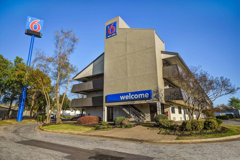 motel 6 memphis tn downtown