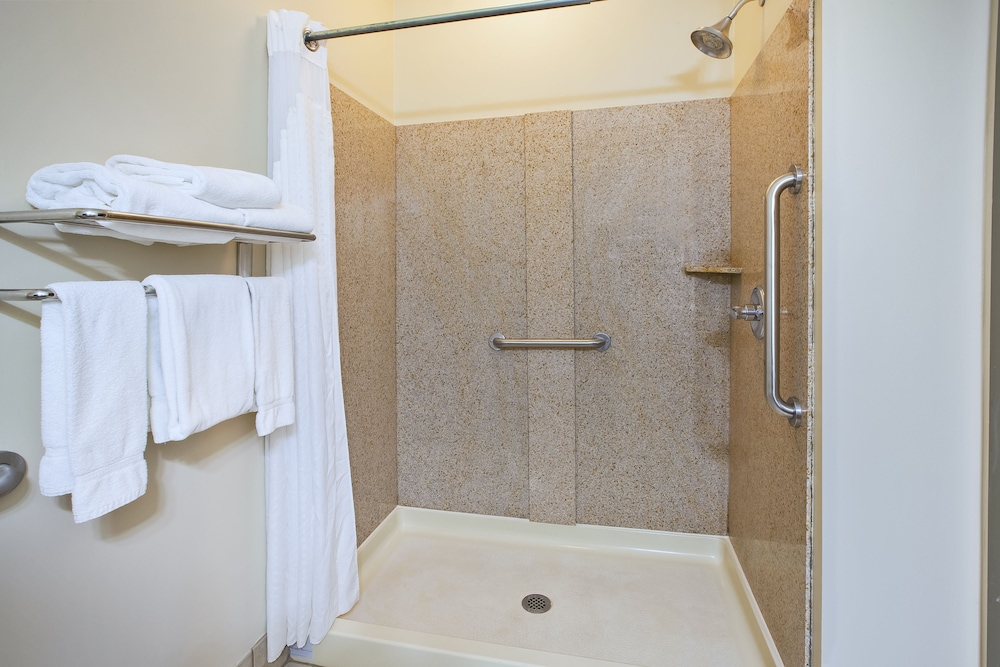 holiday inn express and suites montpelier by ihg