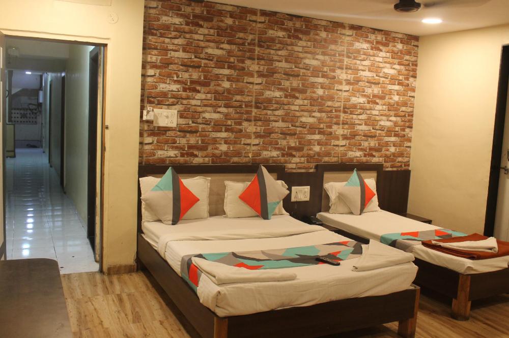 hotel mukesh residency