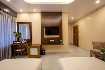 hotel palm international