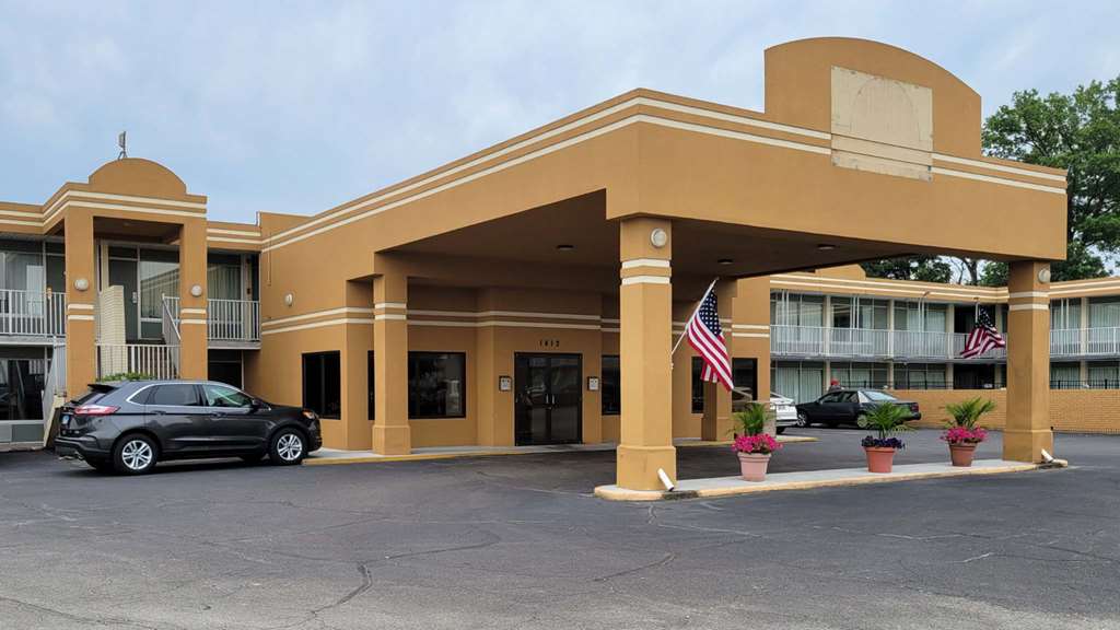Studio 6 Effingham, Il,,2 star