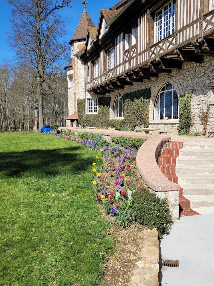 manoir de beaumarchais