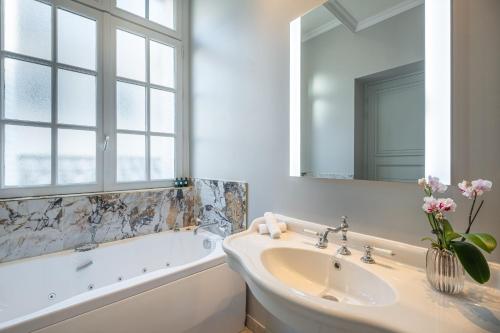 Hôtel Elysia By Inwood Hotels,Paris>>Champs-Elysees,5 star