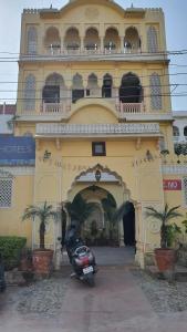 hotel utsav niwas