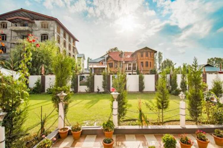 hotel new green view ii