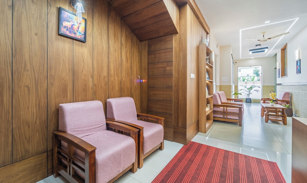 treebo thoduvas star plaza cochin airport