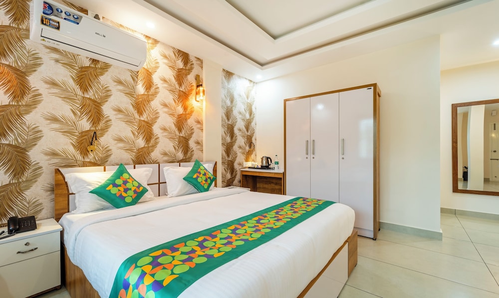 treebo thoduvas star plaza cochin airport