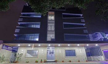 treebo thoduvas star plaza cochin airport