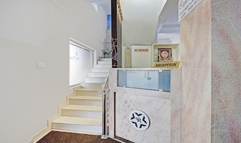 treebo thoduvas star plaza cochin airport