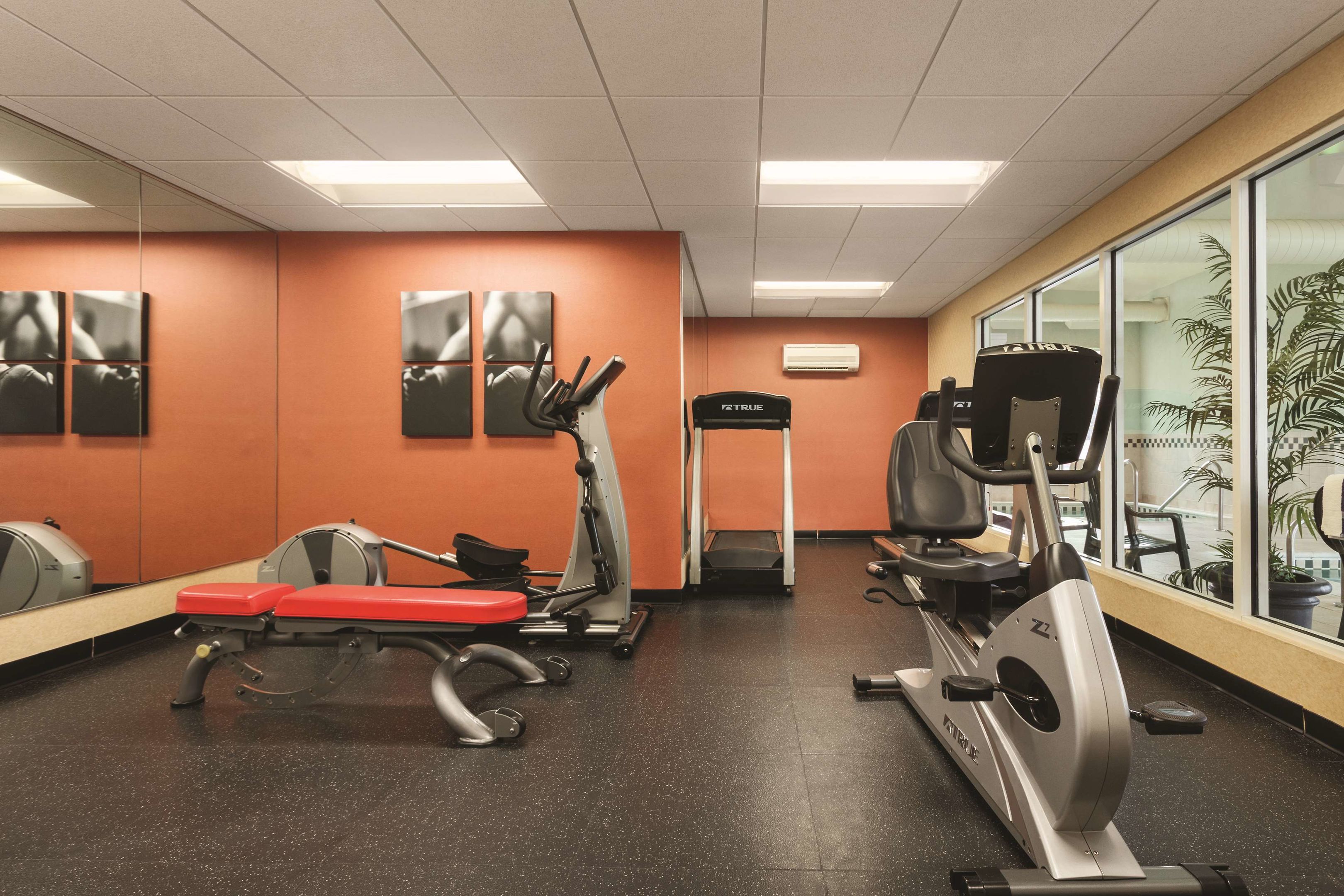 country inn and suites by radisson bentonville sout