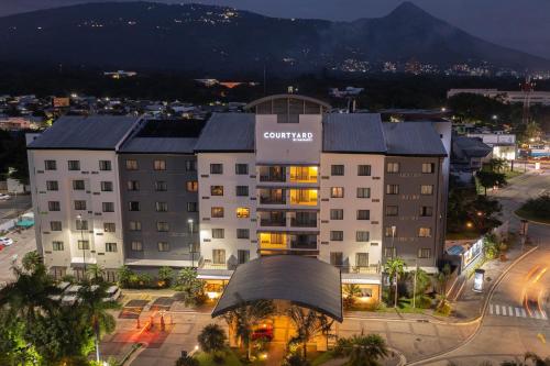 courtyard marriott san salvador