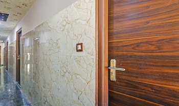 treebo trend j a royal suites