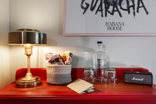 chicandbasic habana hoose