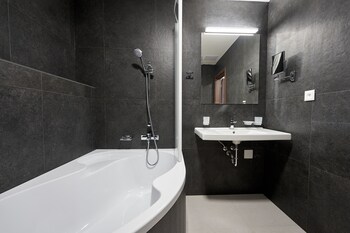 hotel queens