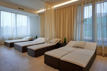 hotel queens