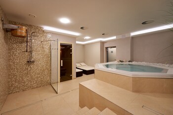 hotel queens