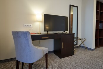 hotel queens