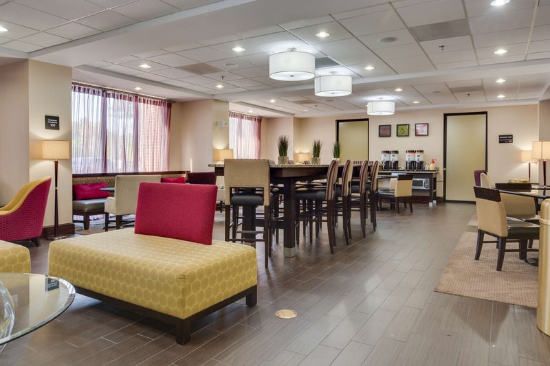 hampton inn atlanta fairburn