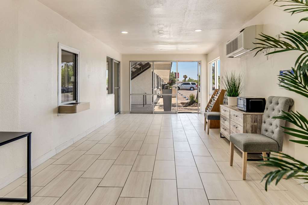 econo lodge stockton near i 5 fairgrounds