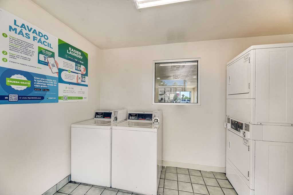 econo lodge stockton near i 5 fairgrounds