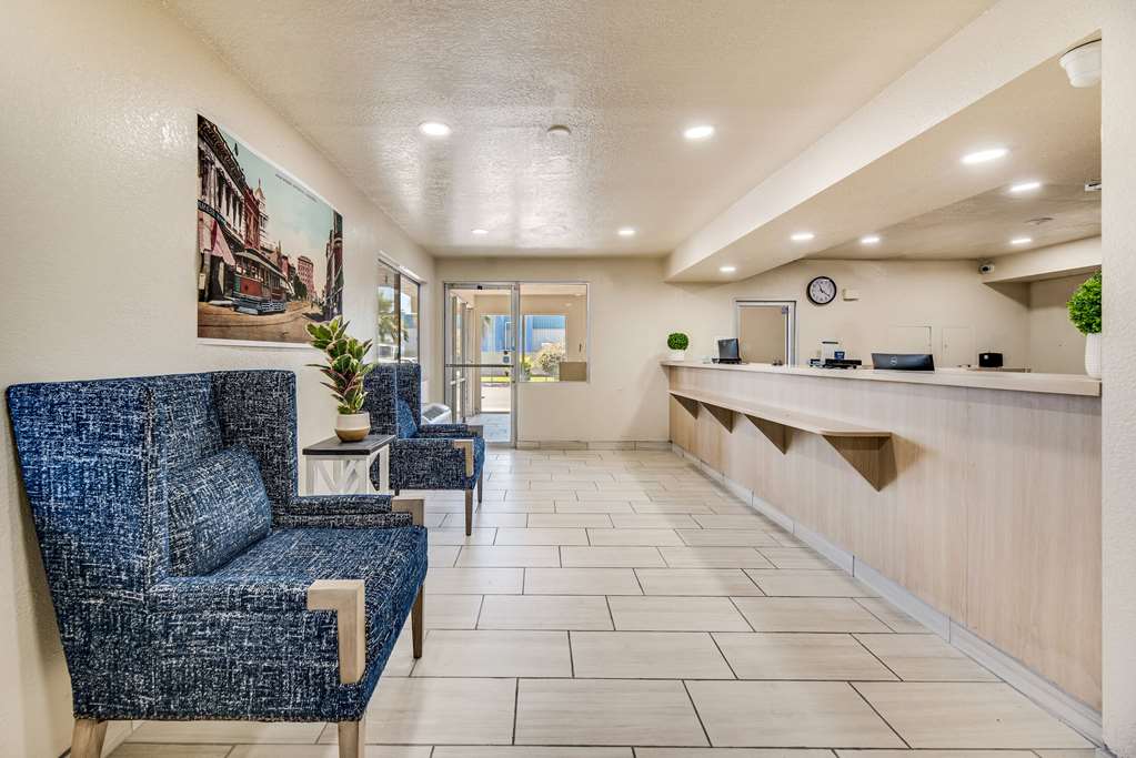 econo lodge stockton near i 5 fairgrounds