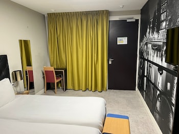 campin hotel