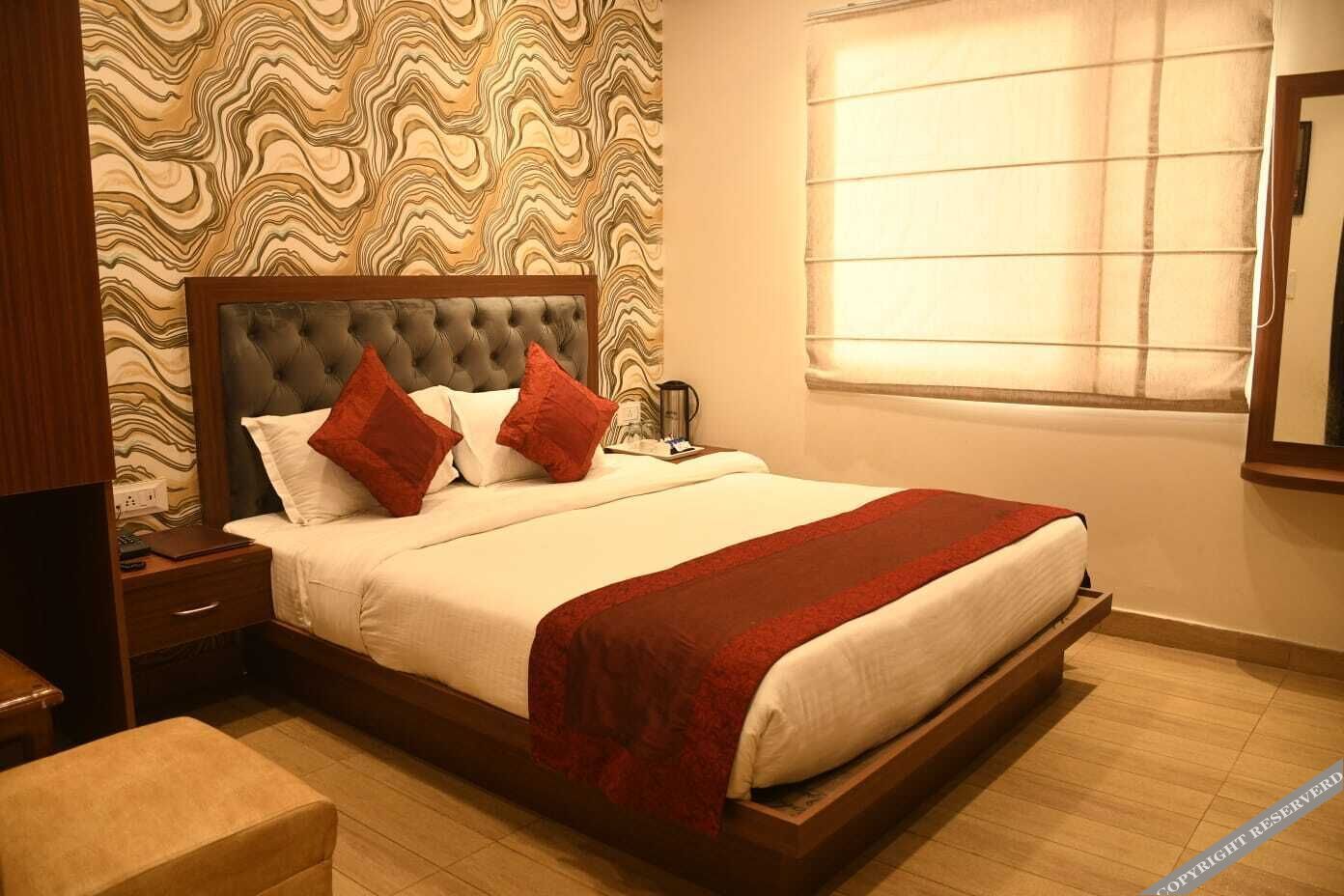 hotel sv grand varanasi