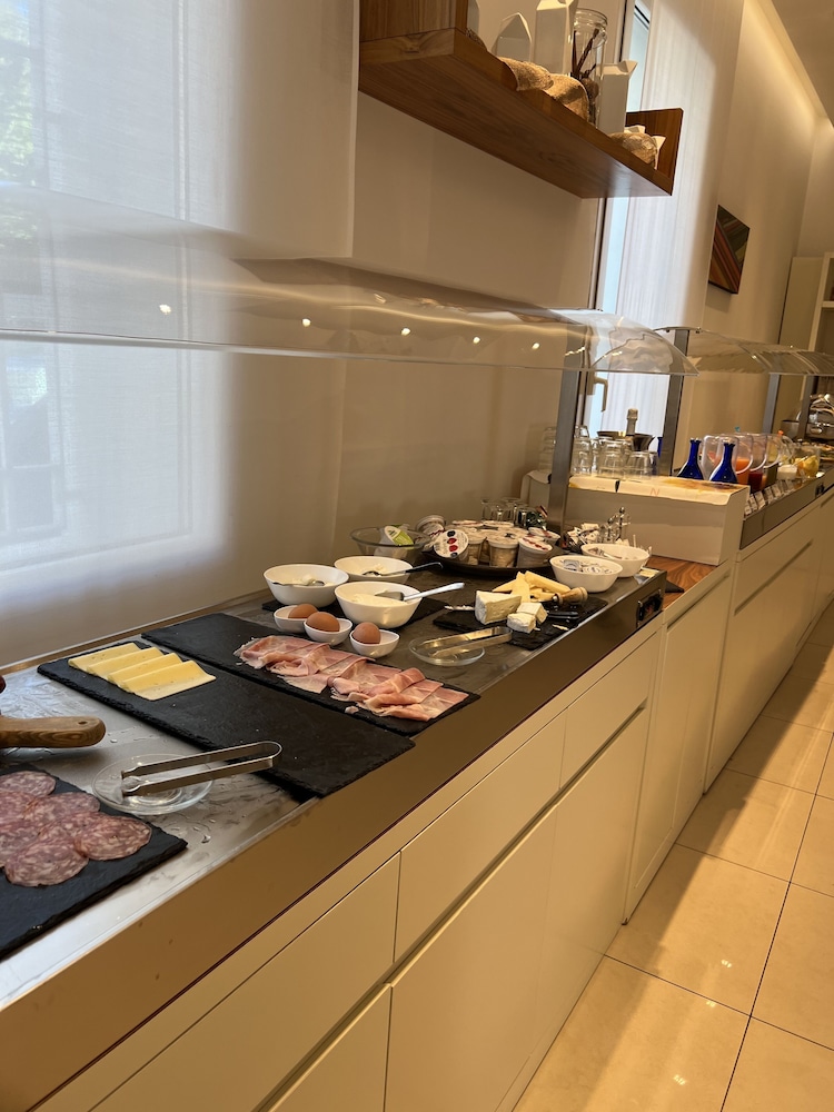 hotel card international