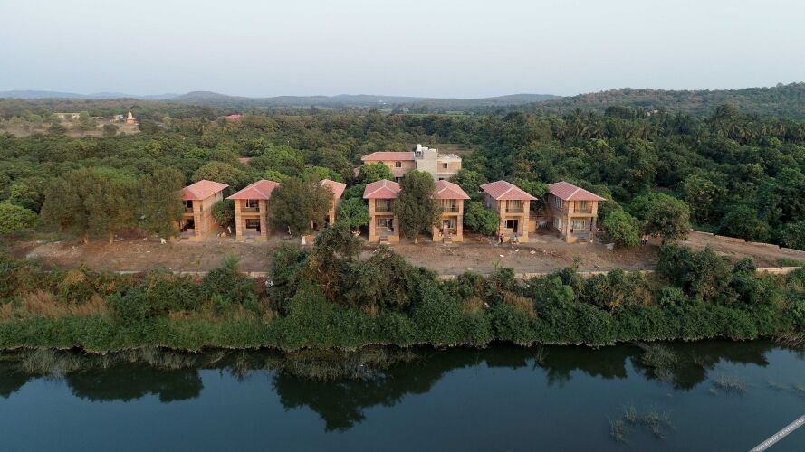 kavish gir lion resort