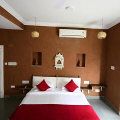 hotel udai niwas by the lake