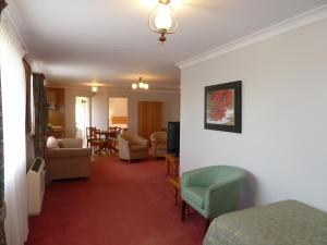 Mcnevin's Warwick Motel,Brisbane>>Allan,4 star