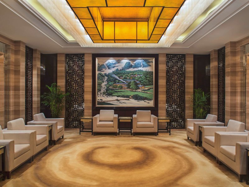 movenpick hotel enshi