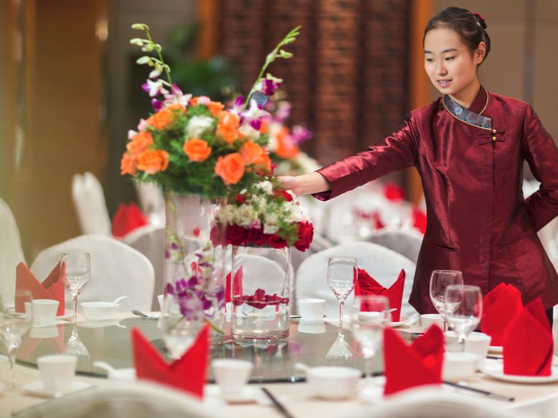 movenpick hotel enshi