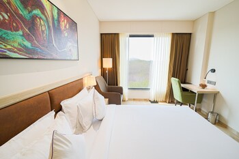 the monarch at chakan midc pune