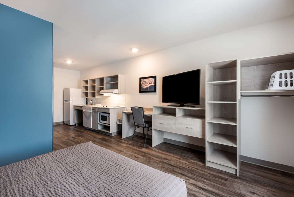 woodspring suites greensboro high point north