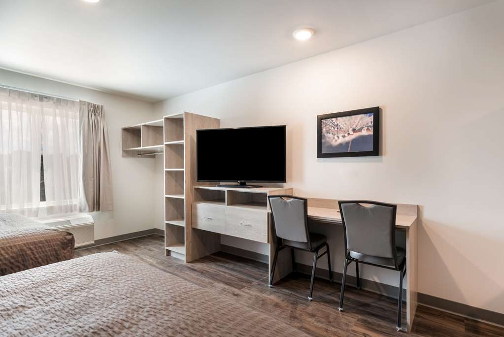 woodspring suites greensboro high point north