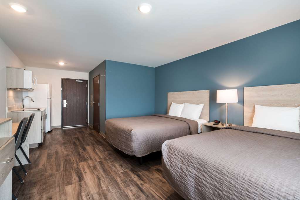 woodspring suites greensboro high point north