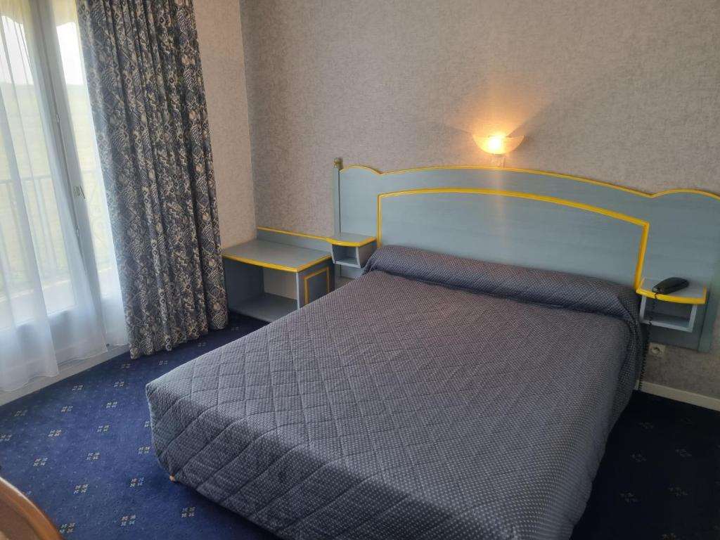 logis hotel sully le chateau