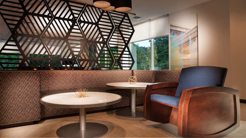 glo best western pooler savannah airport hotel