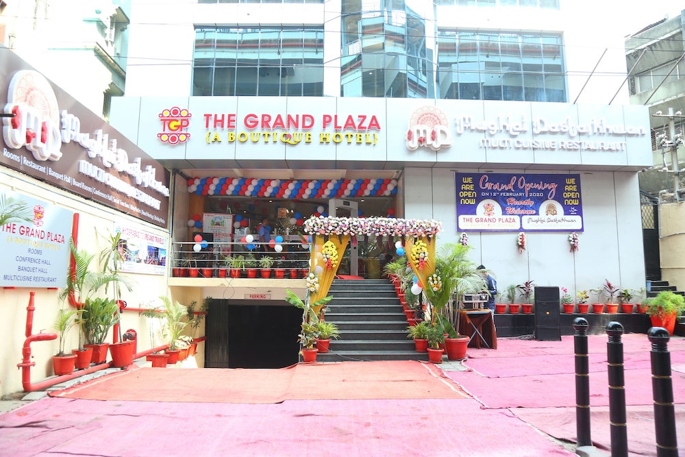 the grand plaza a boutique hotel