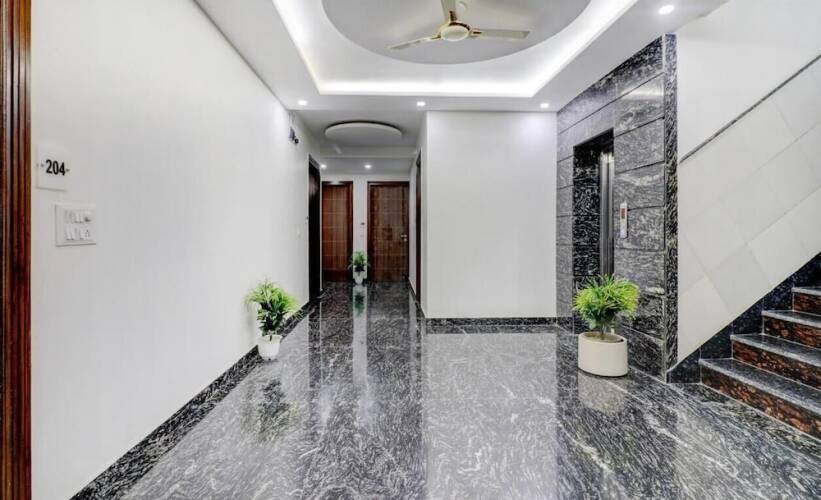 hotel grand manor