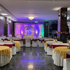 hotel grand manor