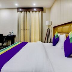 hotel grand manor