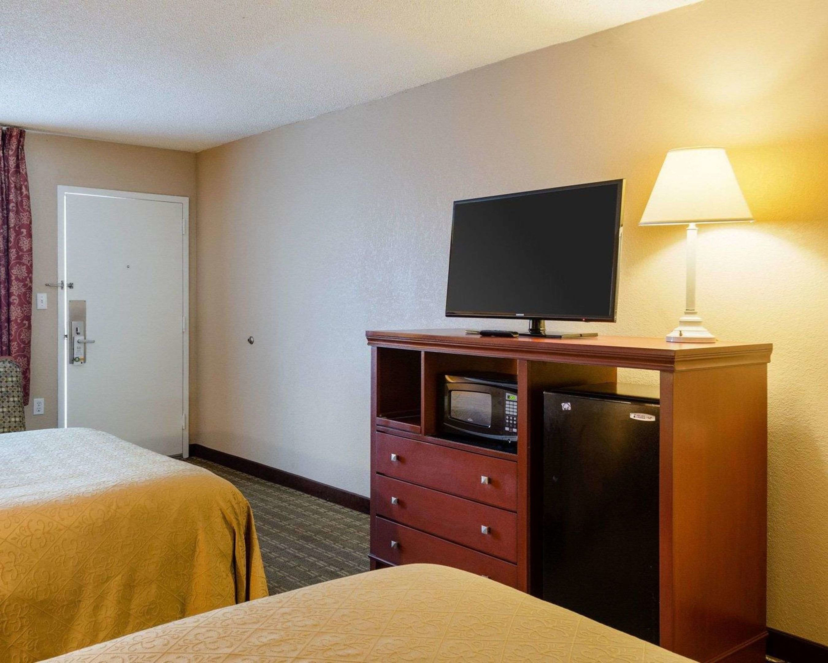 quality inn louisville