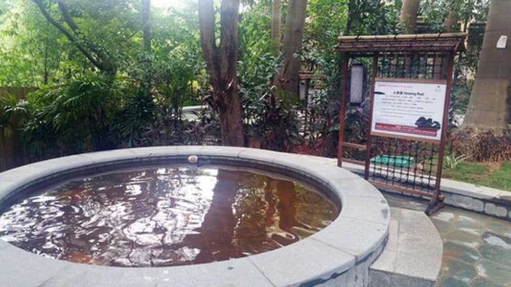 richwood garden hotel